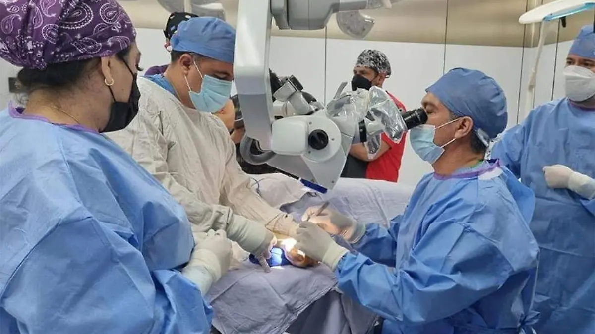 ISSSTE cirugia medicos salud