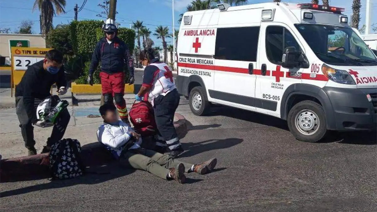 Accidente moto cruz roja