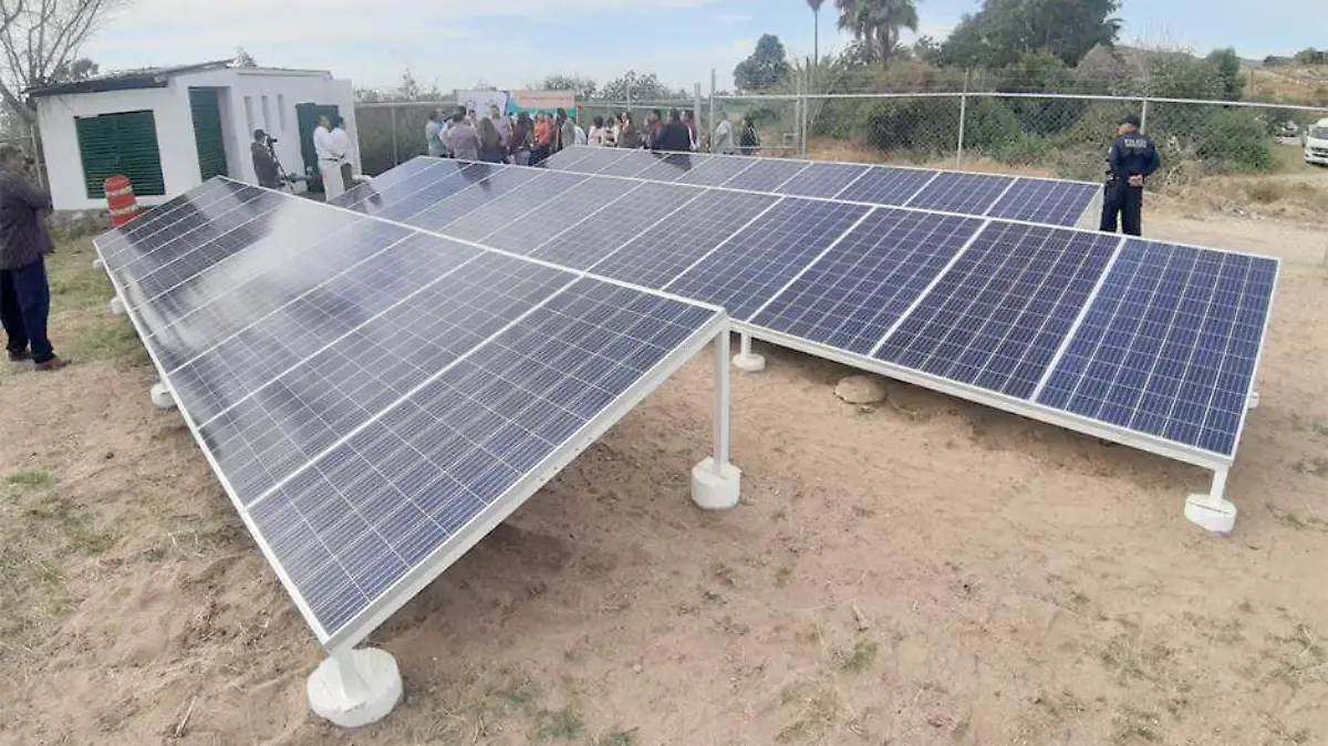 Pozo fotoceldas energía panel solar