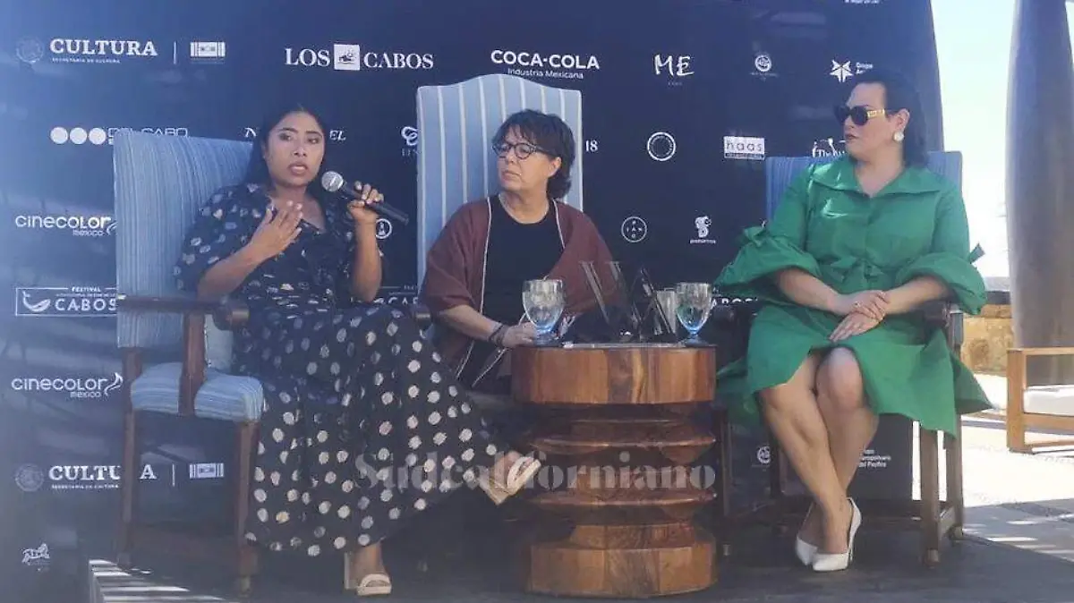 Platica Yalitza 01