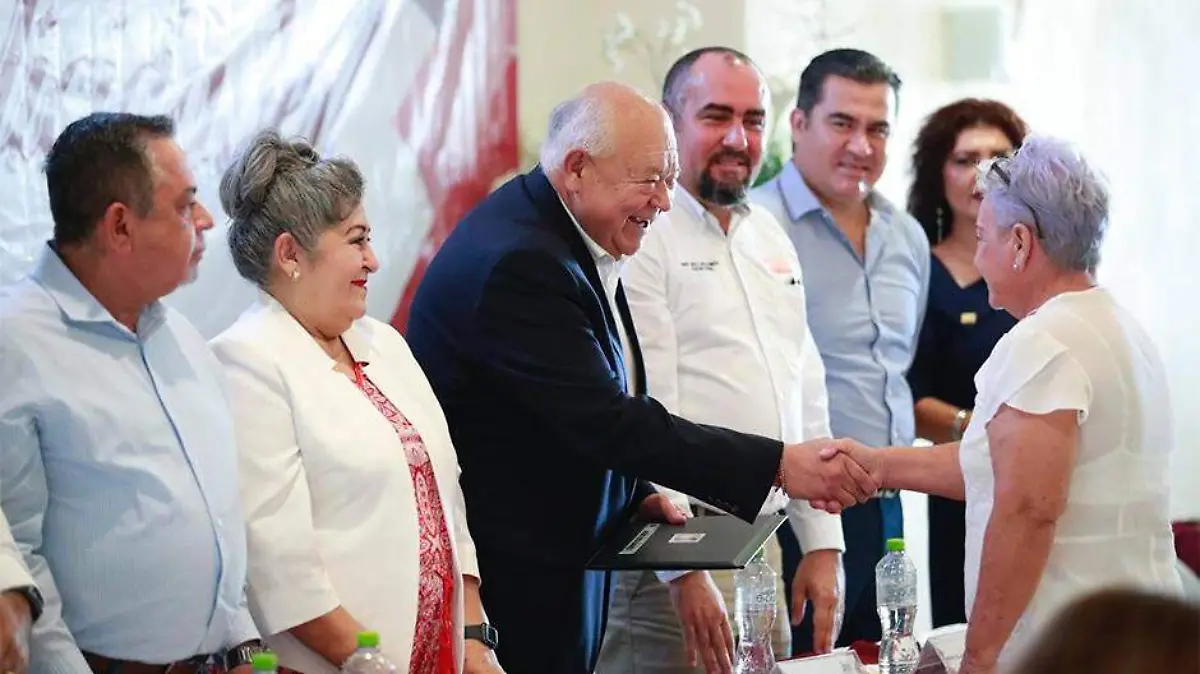 Victor castro reconocimientos