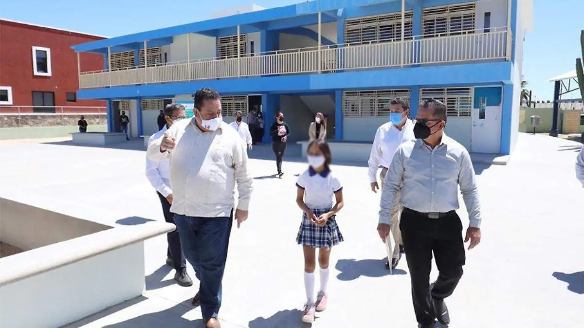 Carlos mendoza escuela 01