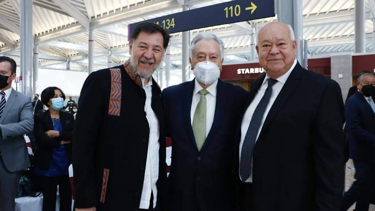 Víctor Castro inauguración AIFA