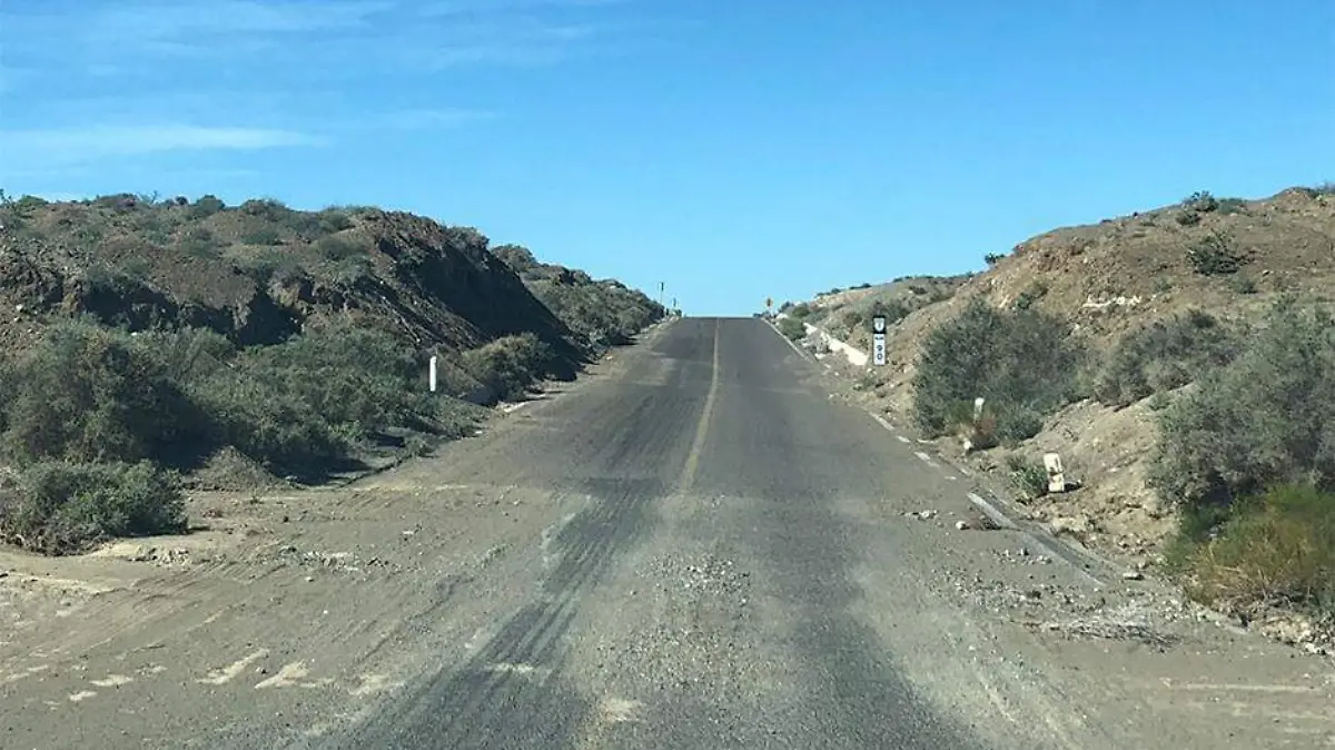 limpia carretera Vizcaino a Bahia Tortugas