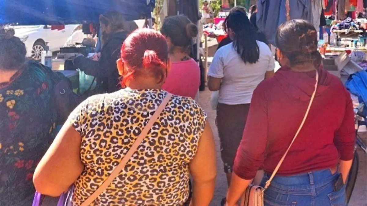cuidamos la sana distancia personas gente
