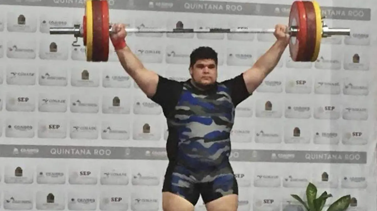 Pesista Raúl Manríquez 