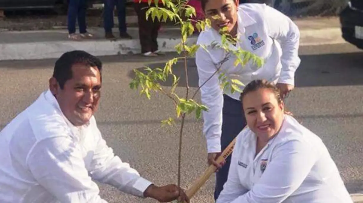 REGIDORES DEL AYUNTAMIENTO DE LORETO...