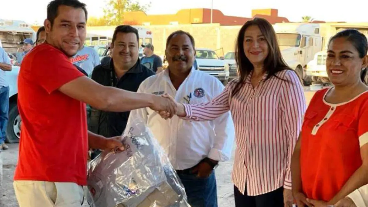 LA PRESIDENTA MUNICIPAL DE LORETO...