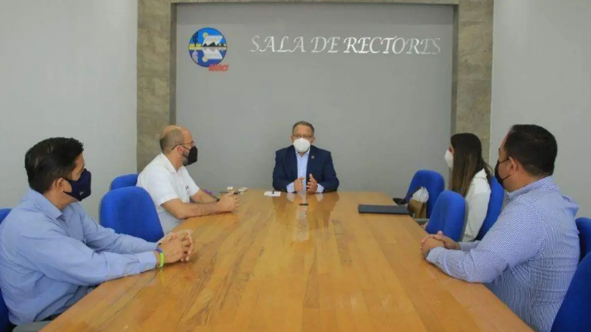 Consejera de Comercio, Turismo e Inversión de Guatemala se reúne con rector de la UABCS