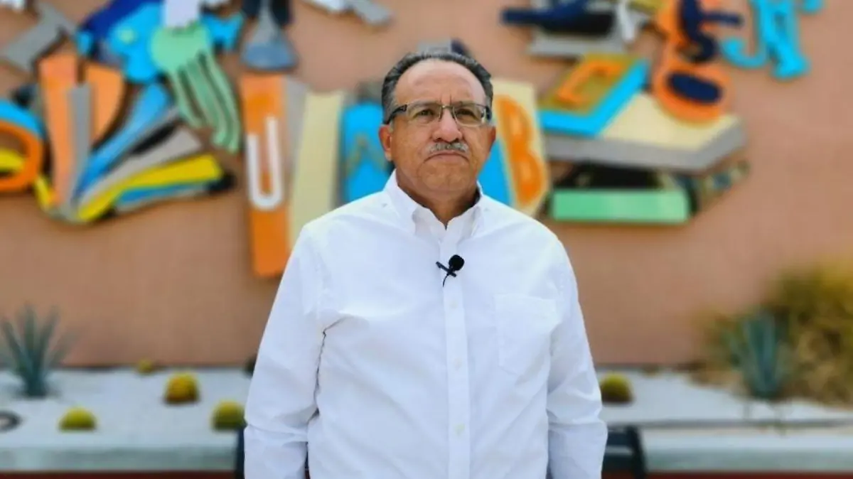 Dante Salgado, rector de la UABCS