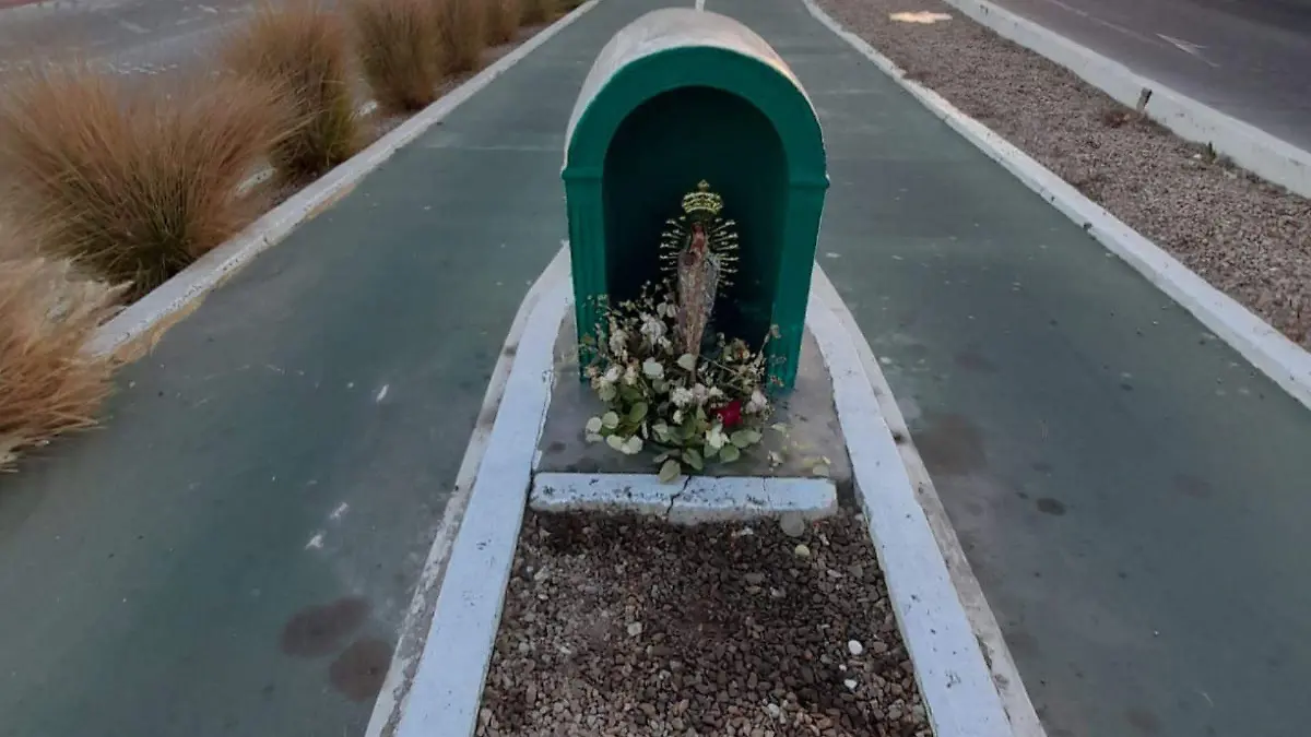 Altar Virgen en La Paz