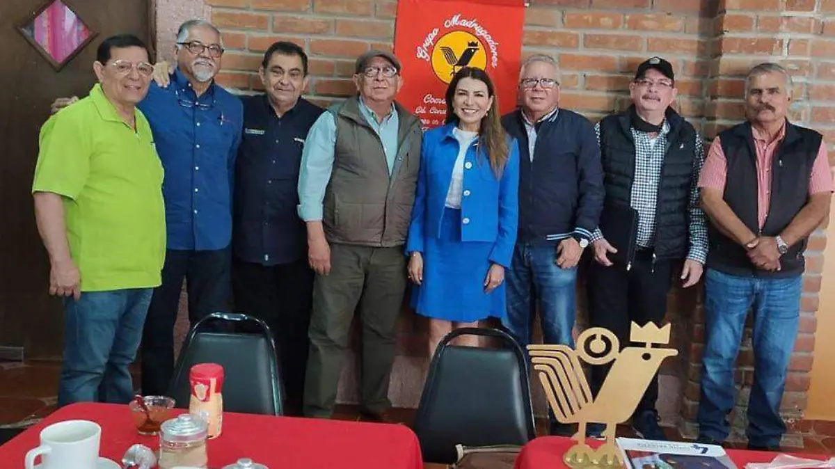 Lupita Saldaña y Madrugadores Comondú