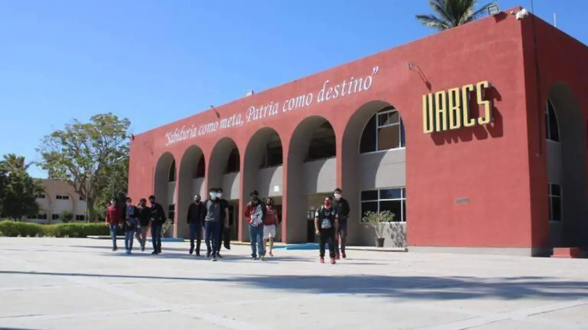 UABCS ofrece su oferta educativa