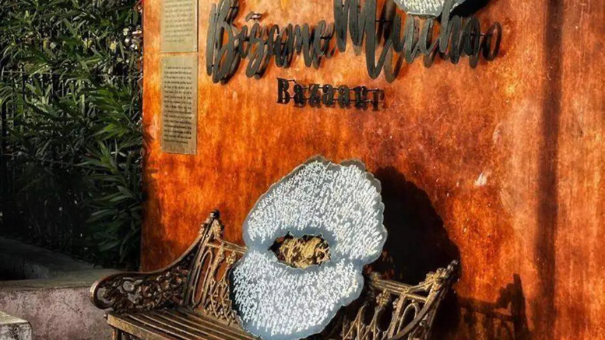 Silla del Beso en Todos Santos