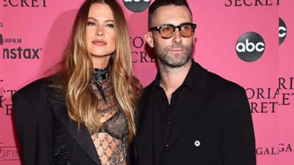 Adam Levin y Behati