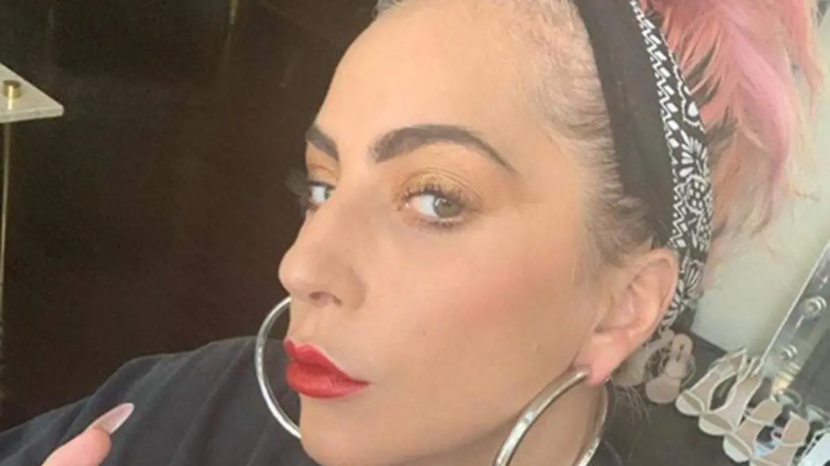 gaga2