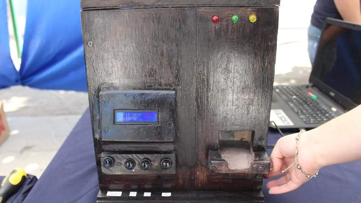 Kevin Martínez pastillero