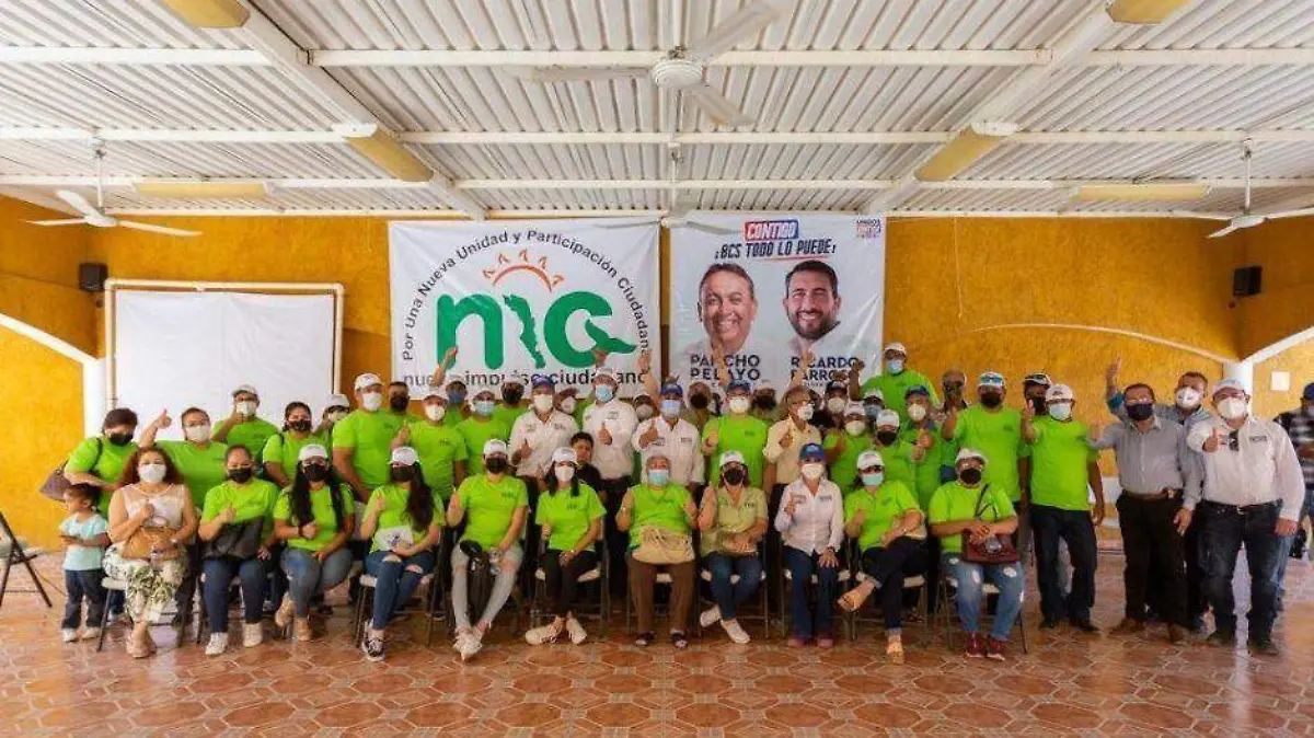 Pancho Pelayo con empresarios