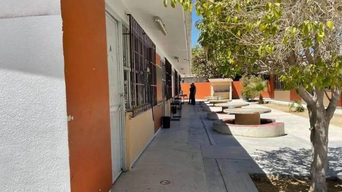 Suspenden actividades escolares en Los Cabos por huracán Norma