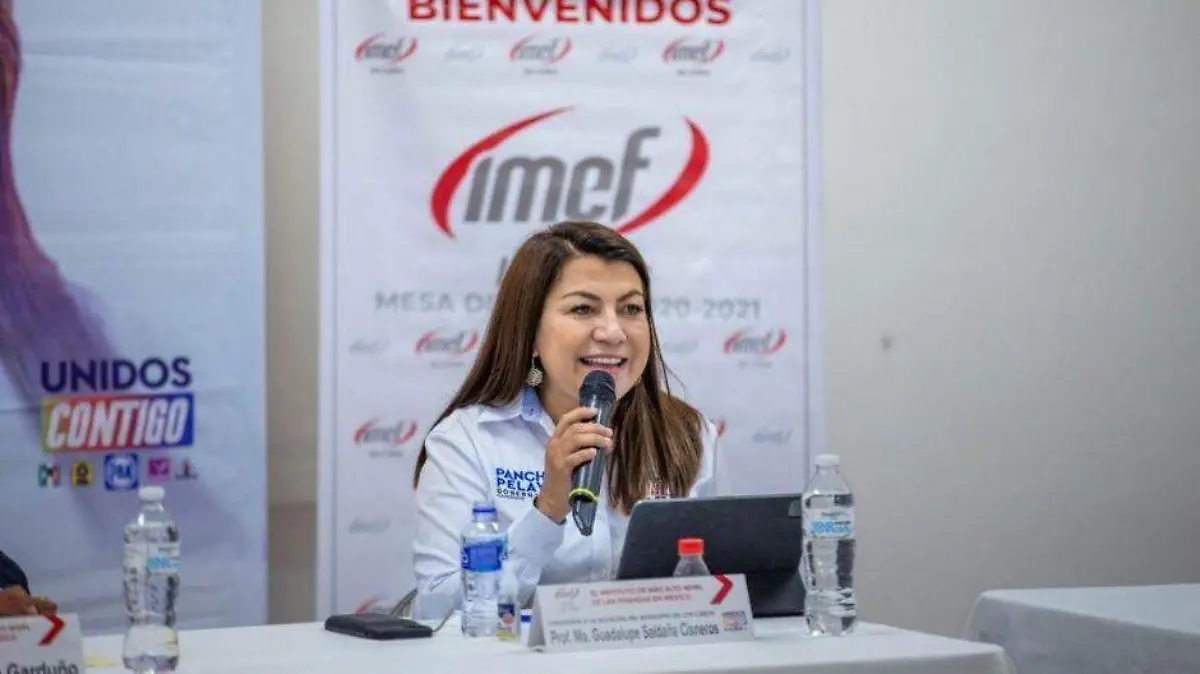 Lupita Saldaña Los Cabos