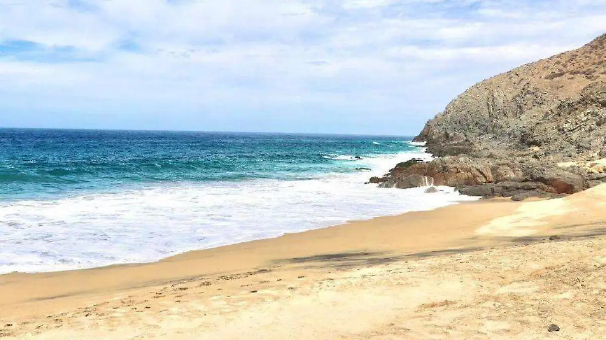 Oleaje elevado playas de Los Cabos