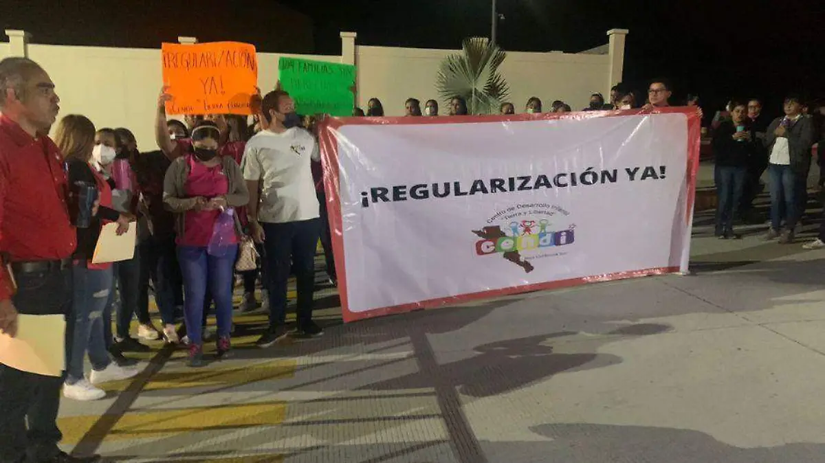 Manifestantes mañanera La Paz