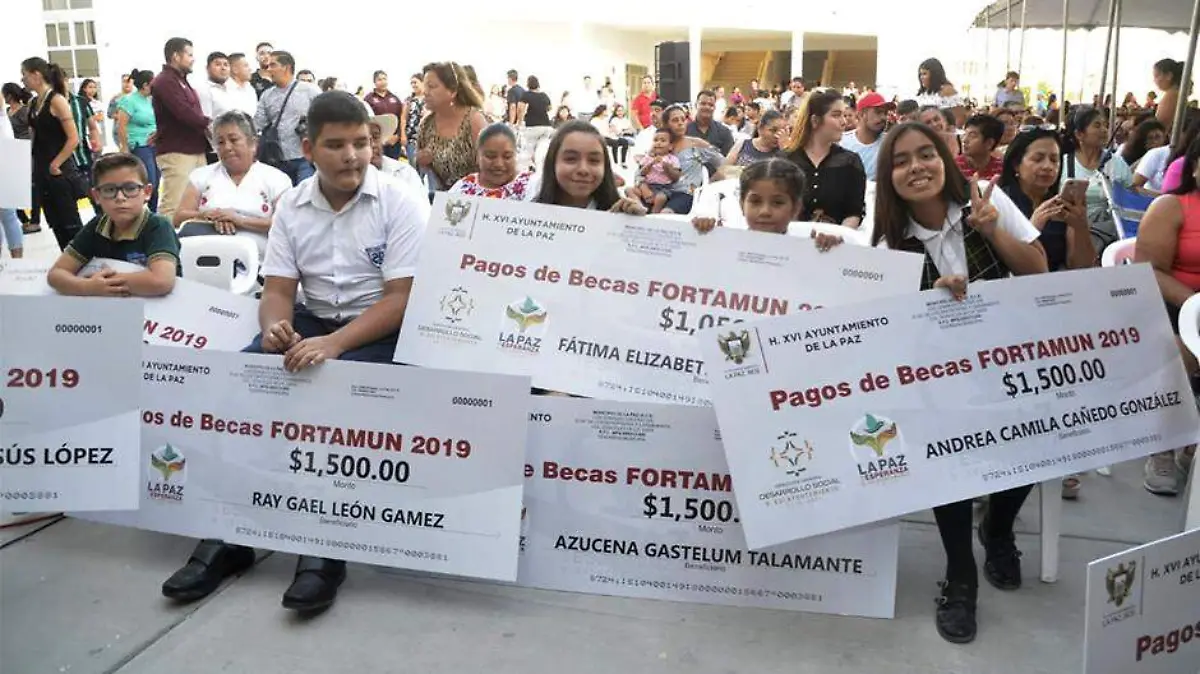 Becas La Paz 01