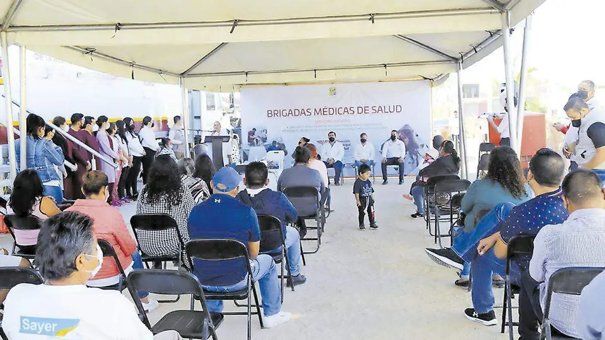 Brigada médica de salud en San José del Cabo