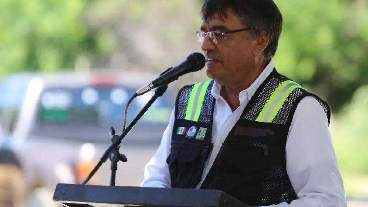 Oscar Leggs antre los mejores alcaldes