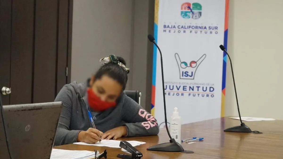 Jóvenes