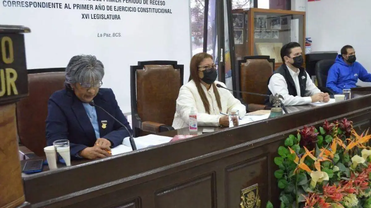 Colapso sistema salud BCS (52)