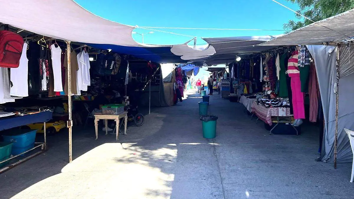 tianguistas de los cabos reportan bajas ventas