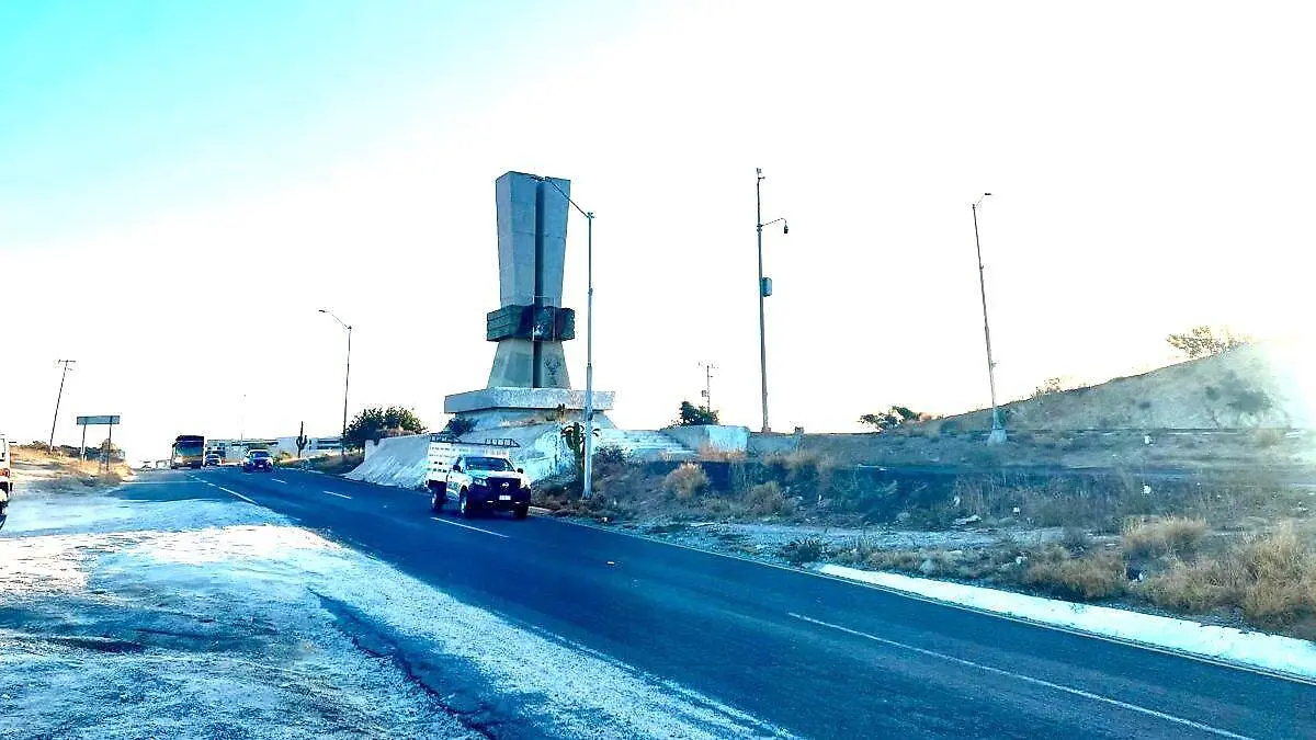 monumento solidaridad en los cabos