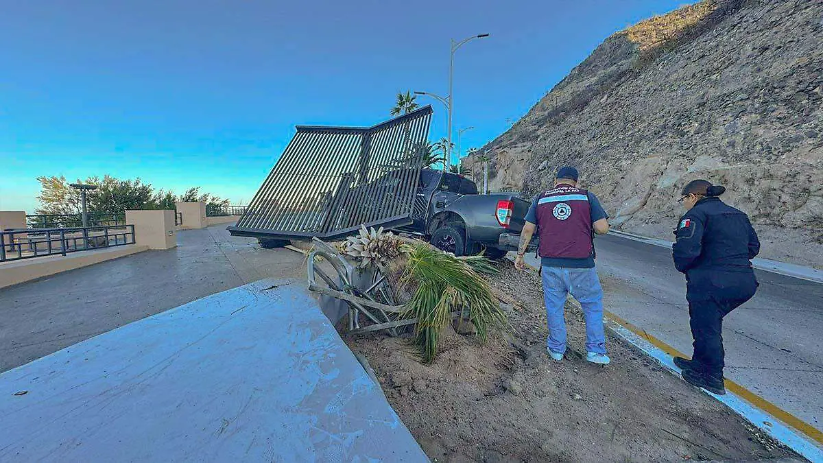 accidente en la escenica de la paz
