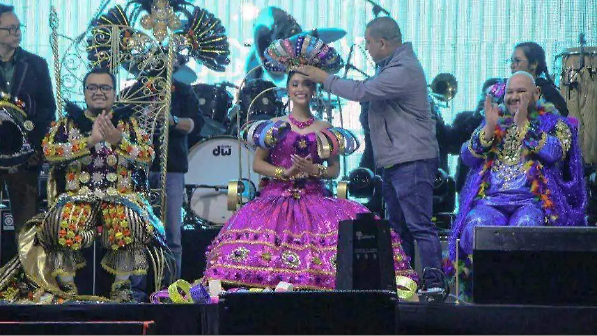 Sesión de reinado del carnaval