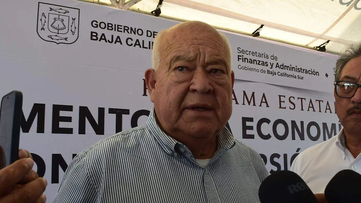 gobernador opina sobre supuesta venta de isla en internet