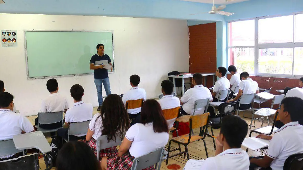 Bachilleratos de Baja California Sur comienzan con nuevo ciclo escolar