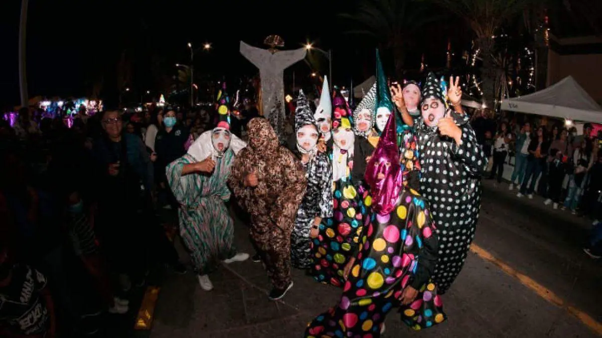 mascaritas en el carnaval de la paz