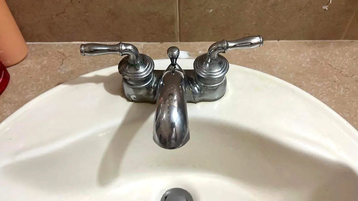 crisis de agua en colonias de cabo san lucas