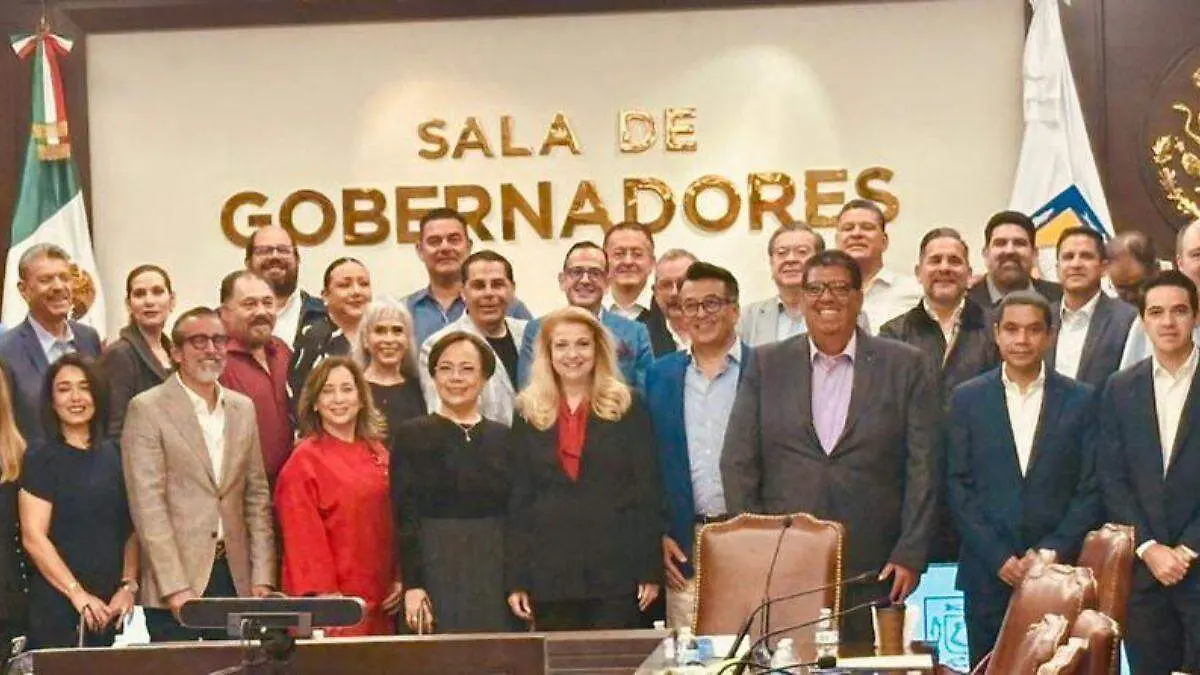 toma de protesta del colegio de notarios de baja california sur