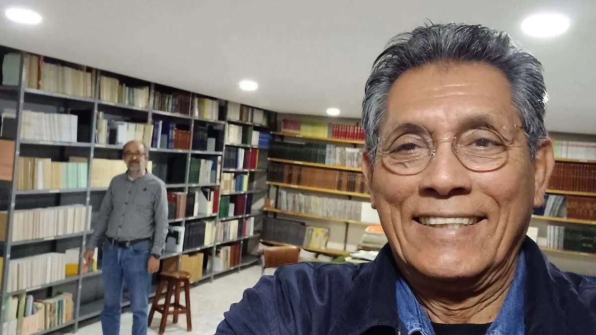 cuando y donde presentara Valentin Castro su libro