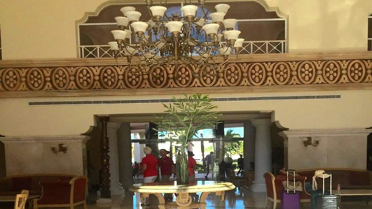 hoteles reconocen a las mujeres en los cabos