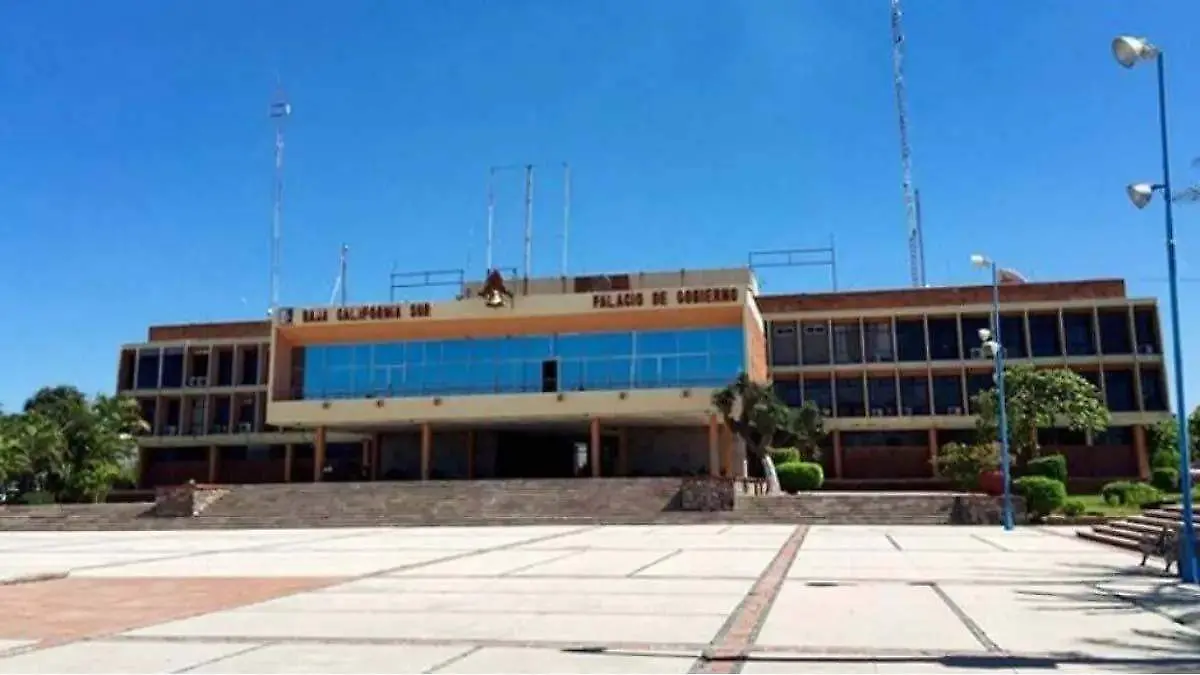 como afecta la ley del issste a los trabajadores del estado y municipios