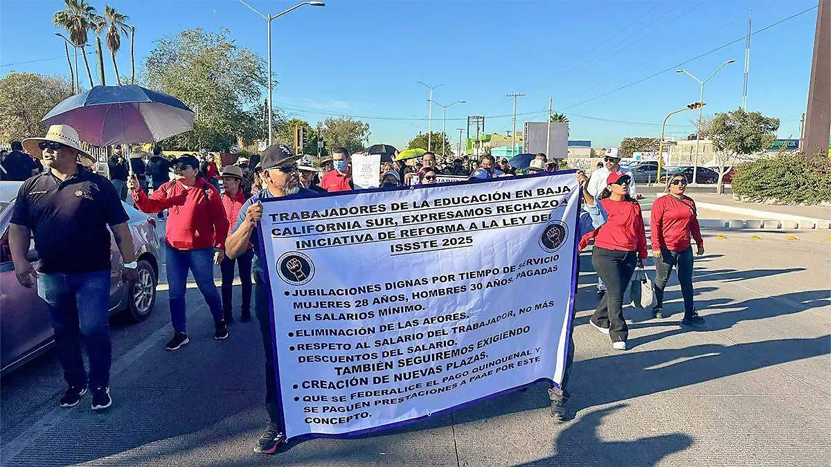 que reclaman los maestros en esta marcha