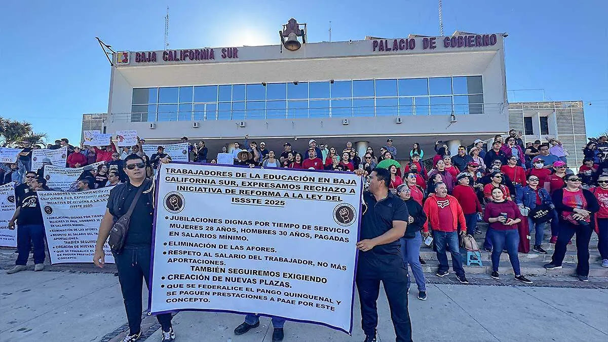 cual fue el compromiso de los diputados locales con los maestros