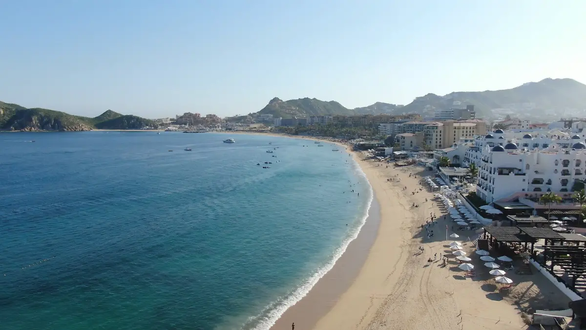 el cambio de gobierno en estados unidos impulsa las operaciones inmobiliarias en los cabos