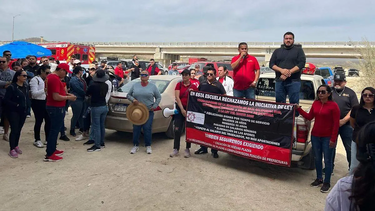 Anuncia magisterio paros en los cabos 2
