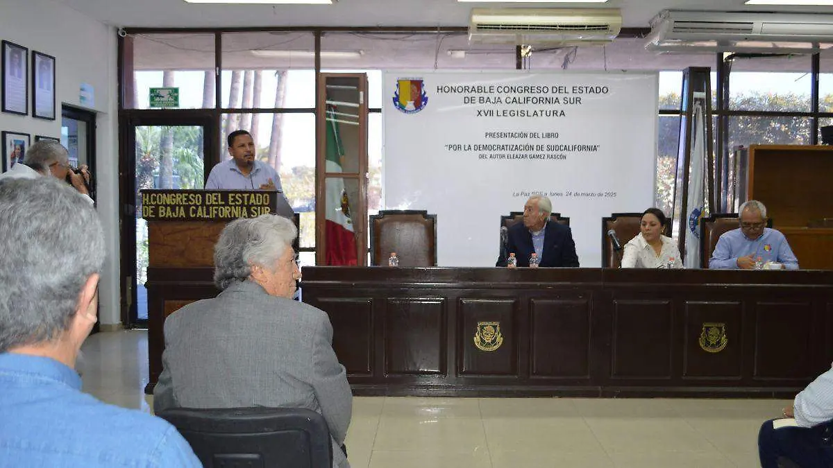 analizan historia política de sudcalifornia en ciclo de conferencias del congreso