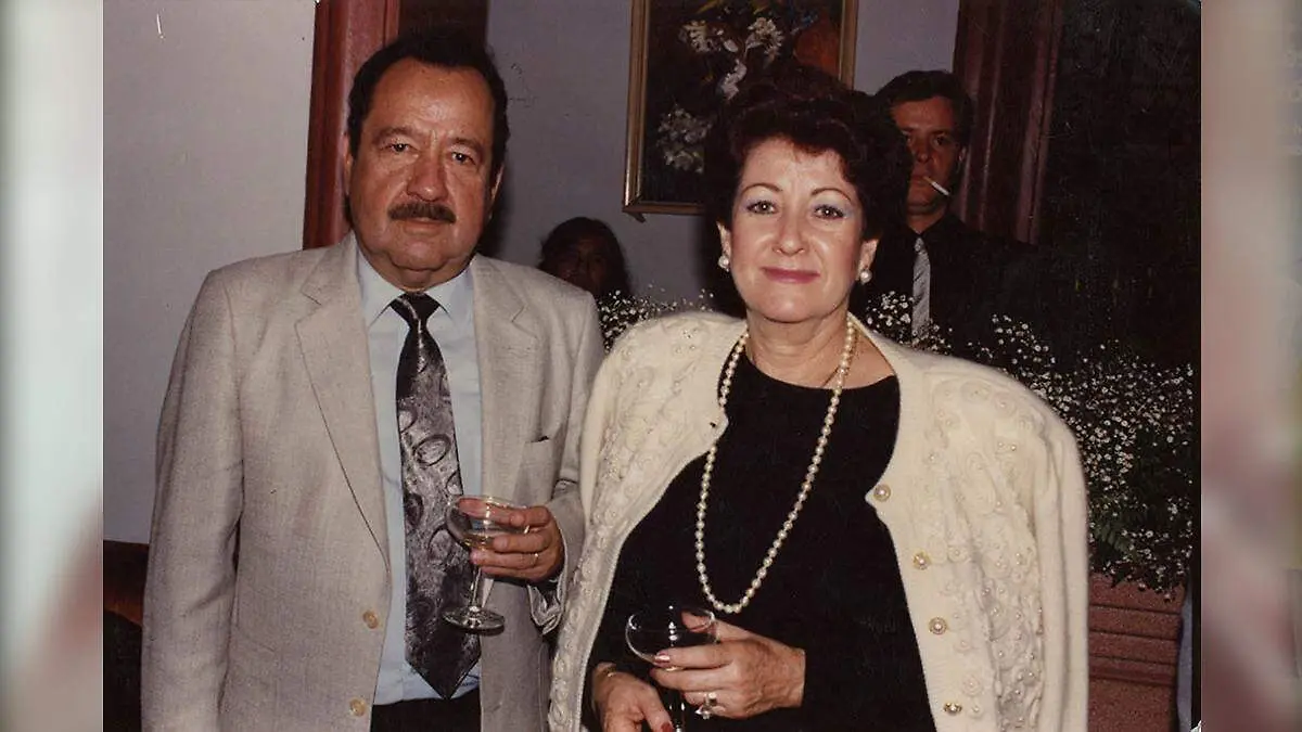 angel cesar mendoza y luz davis garayzar archivo historico