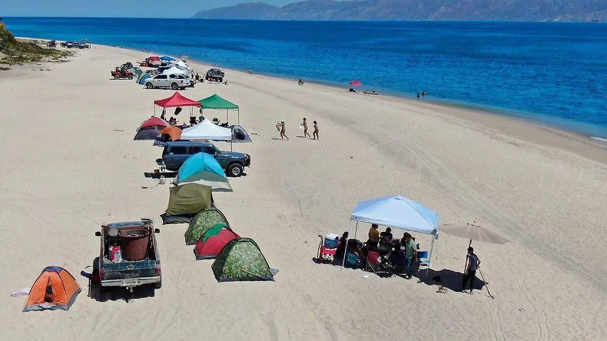 que necesito para ir a acampar a la playa